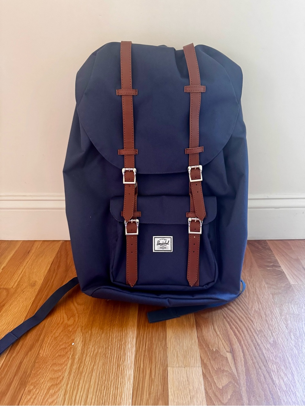Like new! 21L Herschel Supply Co. Navy Little America Backpack